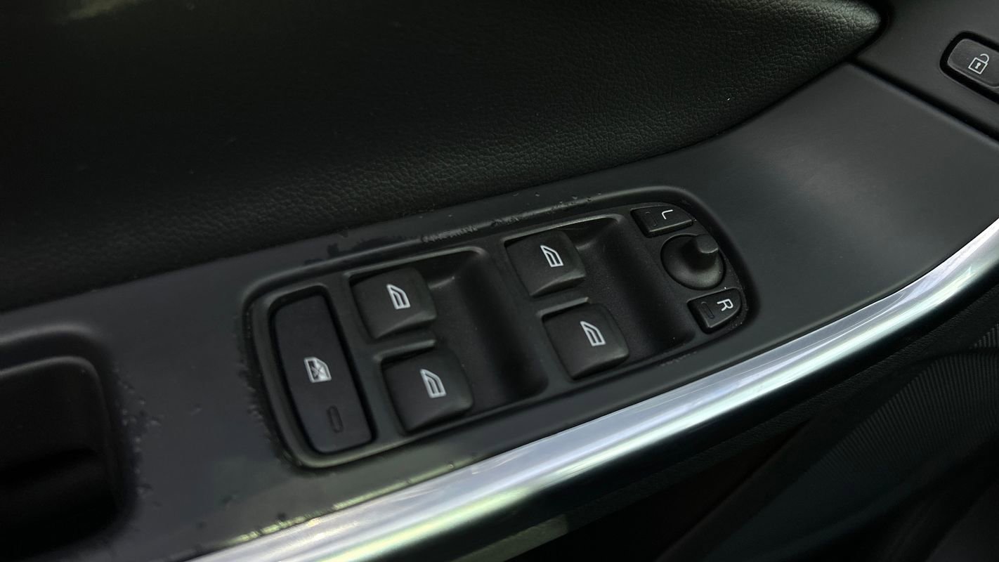 Used 2015 Volvo S60 T5 Premier image 31