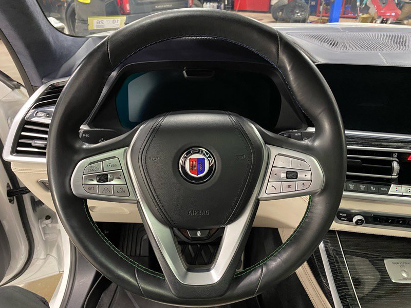 Used 2022 BMW ALPINA XB7 image 17