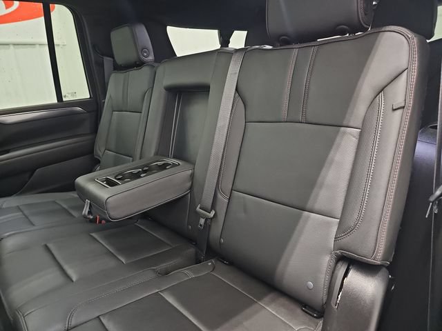 Used 2024 Chevrolet Suburban RST w/ Luxury Package AWD/4WD image 36