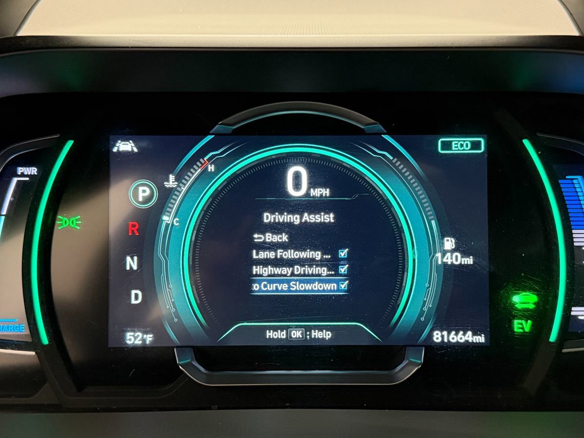 Used 2021 Hyundai Ioniq Limited FWD image 12