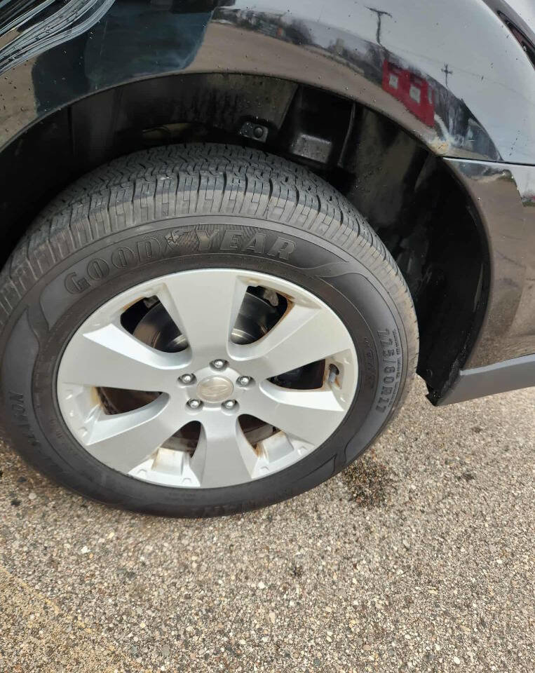 Used 2011 Subaru Outback 2.5i Limited image 30
