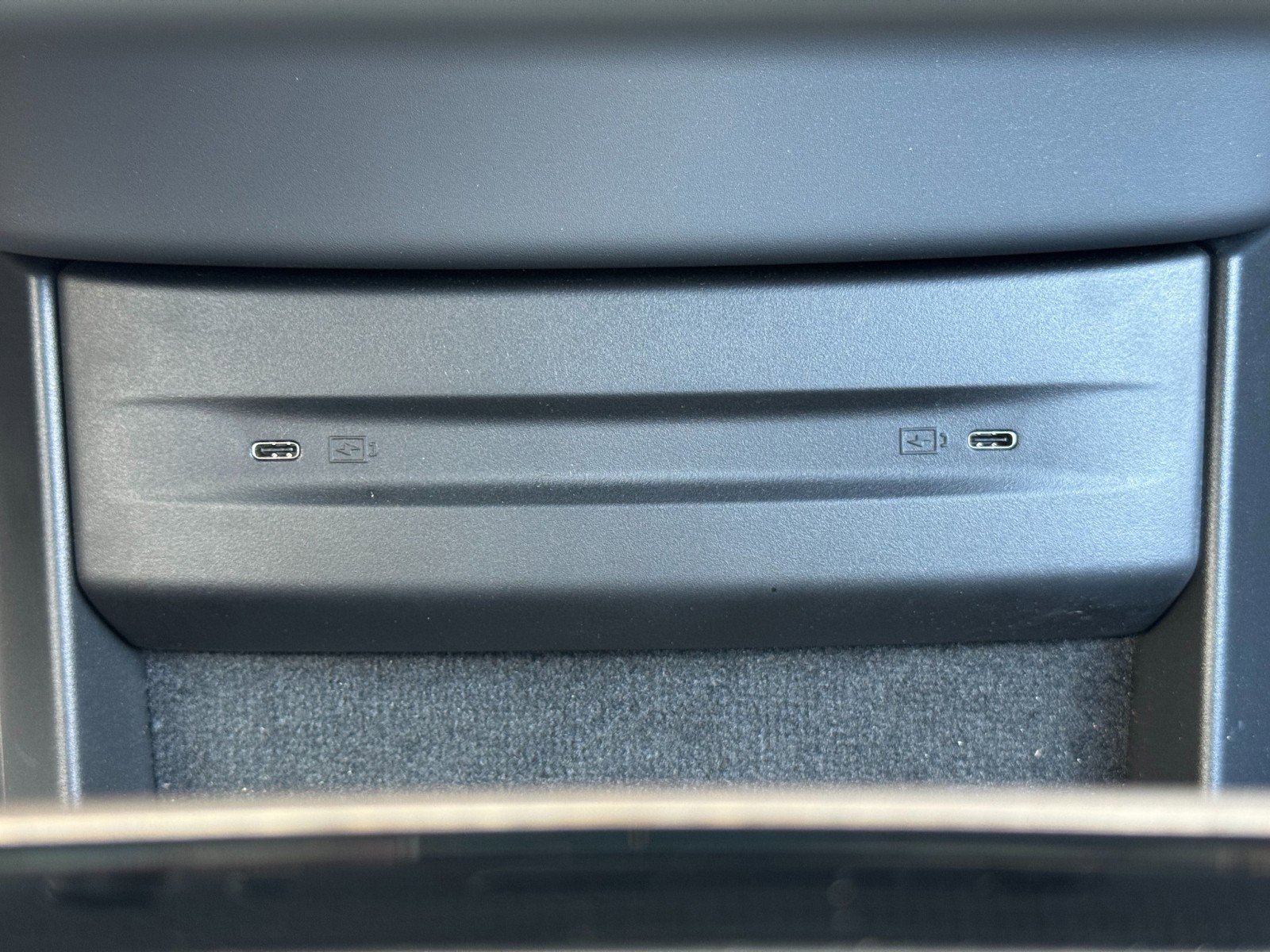 Used 2025 Volvo EX90 Ultra image 33