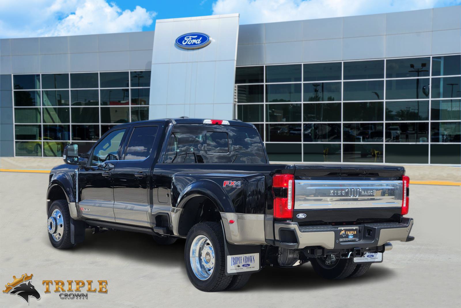New 2027 Ford F450 King Ranch w/ FX4 Off-Road Package AWD/4WD image 4