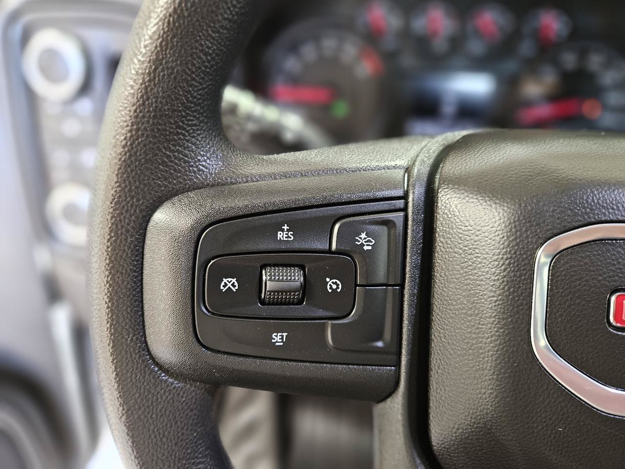 Used 2026 GMC Sierra 2500 Pro w/ Convenience Package AWD/4WD image 15