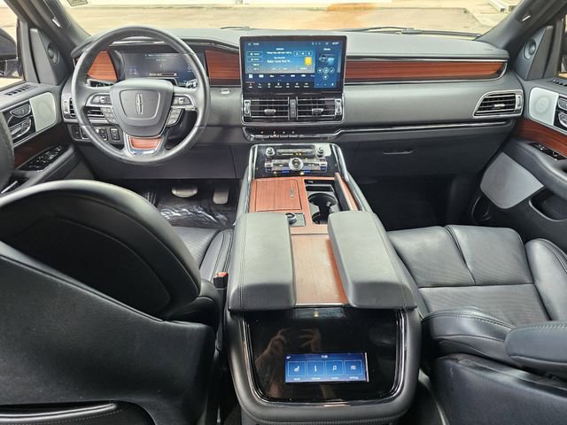 Certified 2023 Lincoln Navigator L Reserve image 8