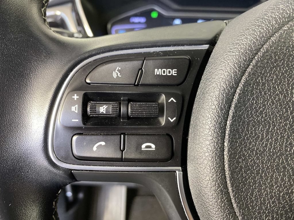 Used 2022 Kia Niro Touring Special Edition FWD image 18