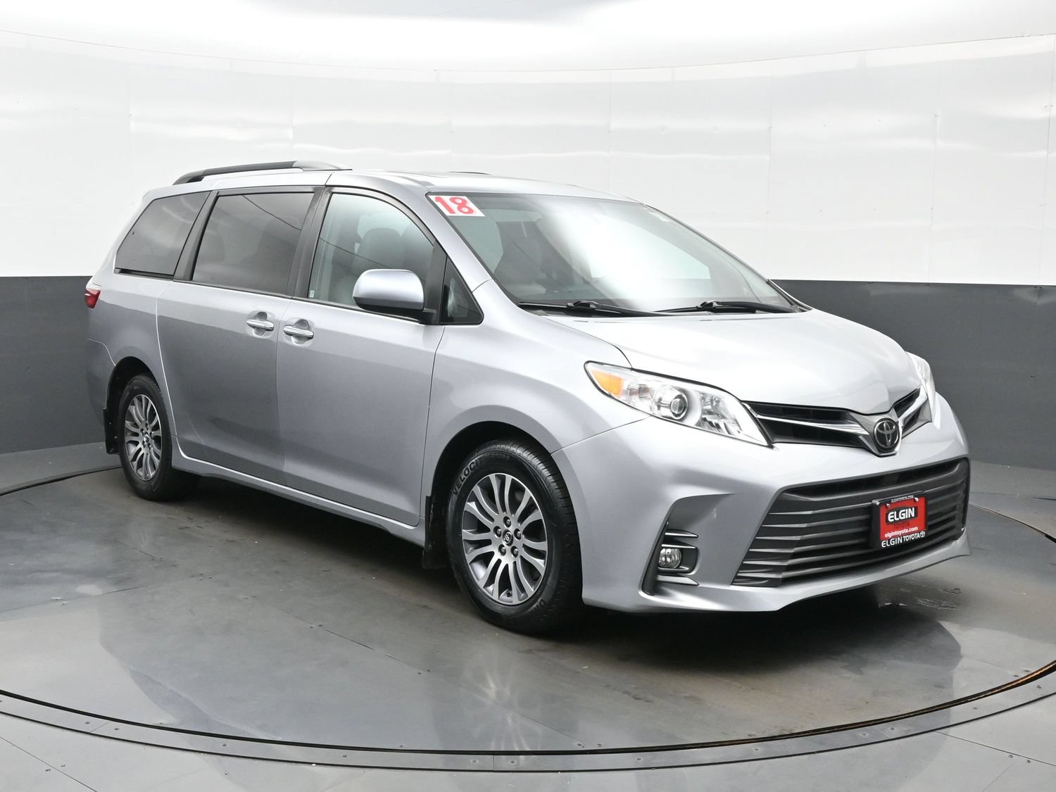 Used 2018 Toyota Sienna XLE FWD image 8