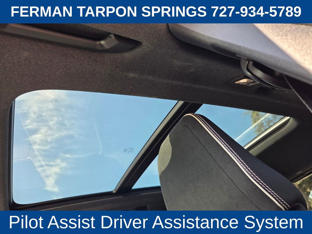 Certified 2021 Volvo XC40 T5 R-Design w/ Advanced Package image 24