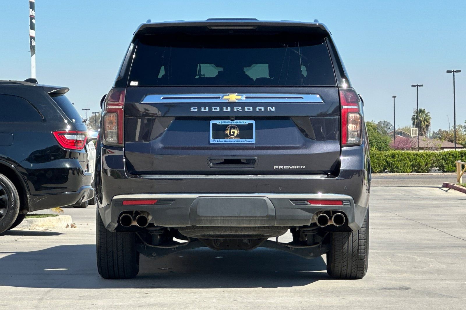 Used 2023 Chevrolet Suburban Premier image 5