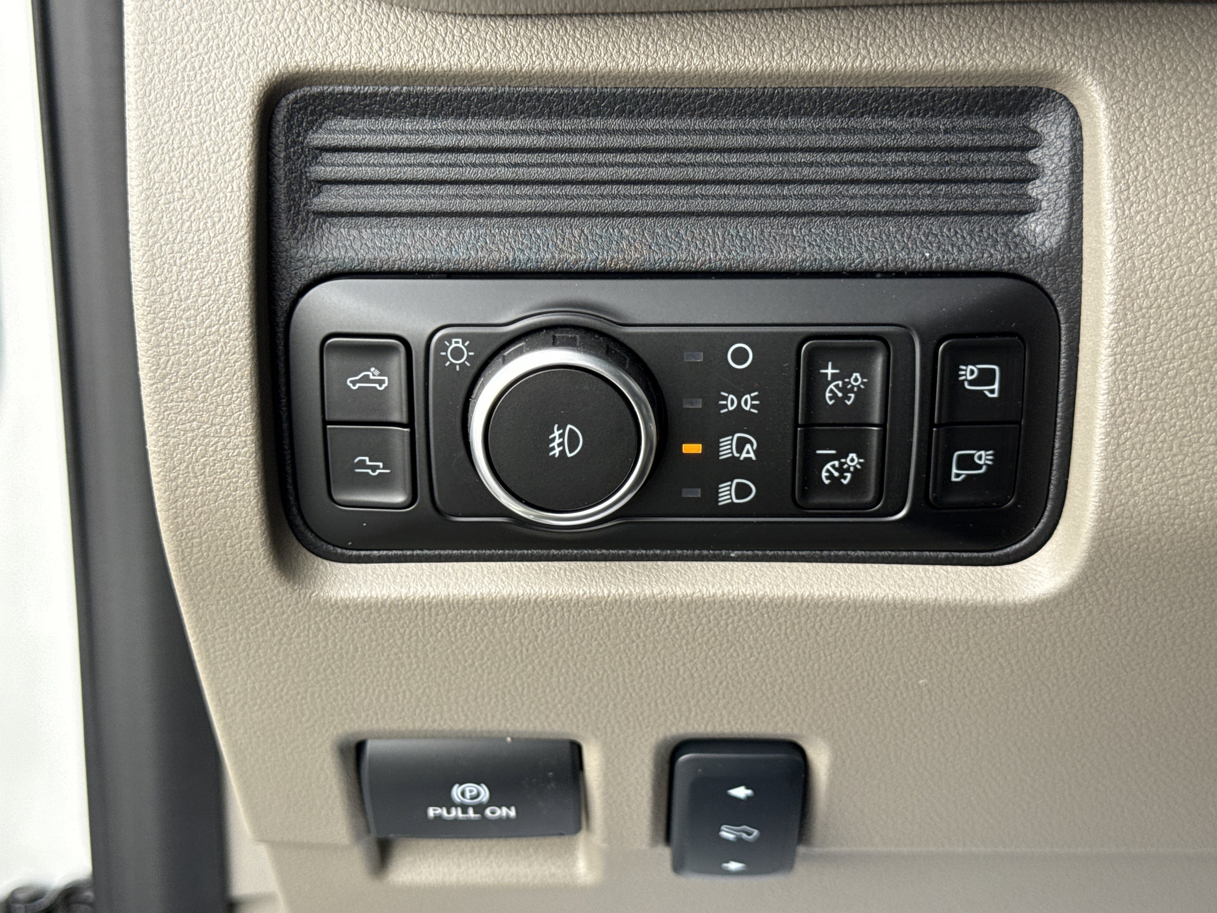 New 2026 Ford F350 Platinum w/ Platinum Plus Package image 26