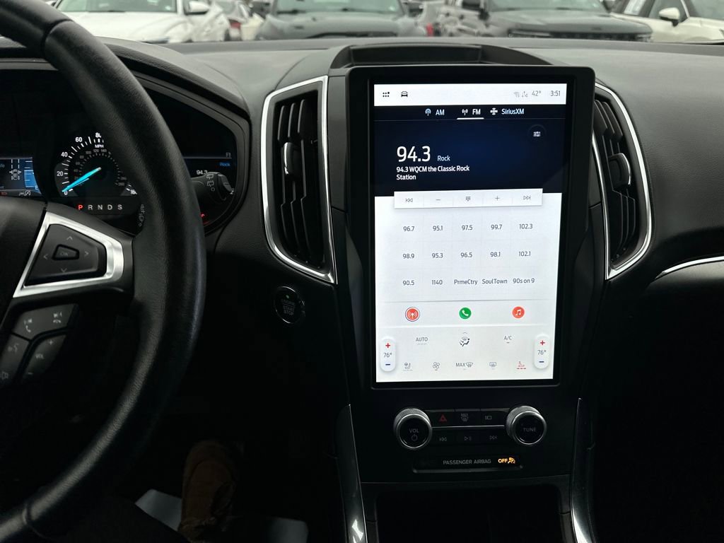 Used 2023 Ford Edge Titanium image 16