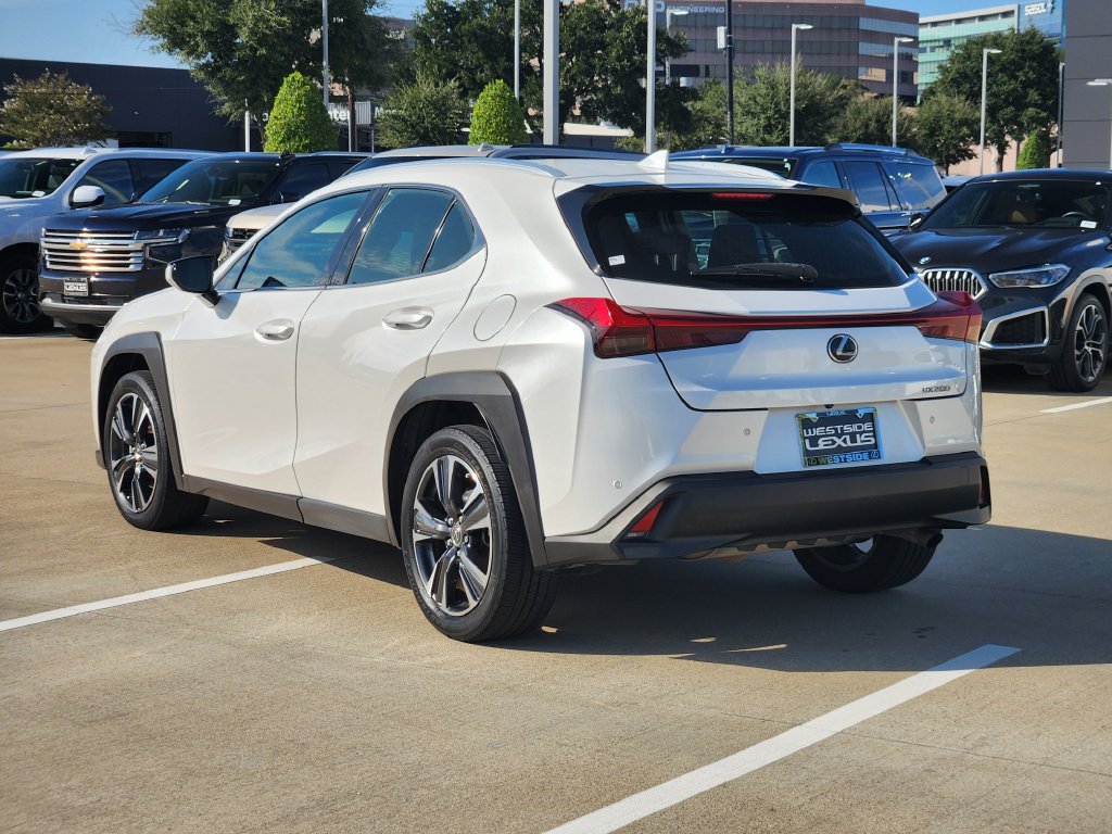 Used 2021 Lexus UX 200 w/ Premium Package FWD image 5