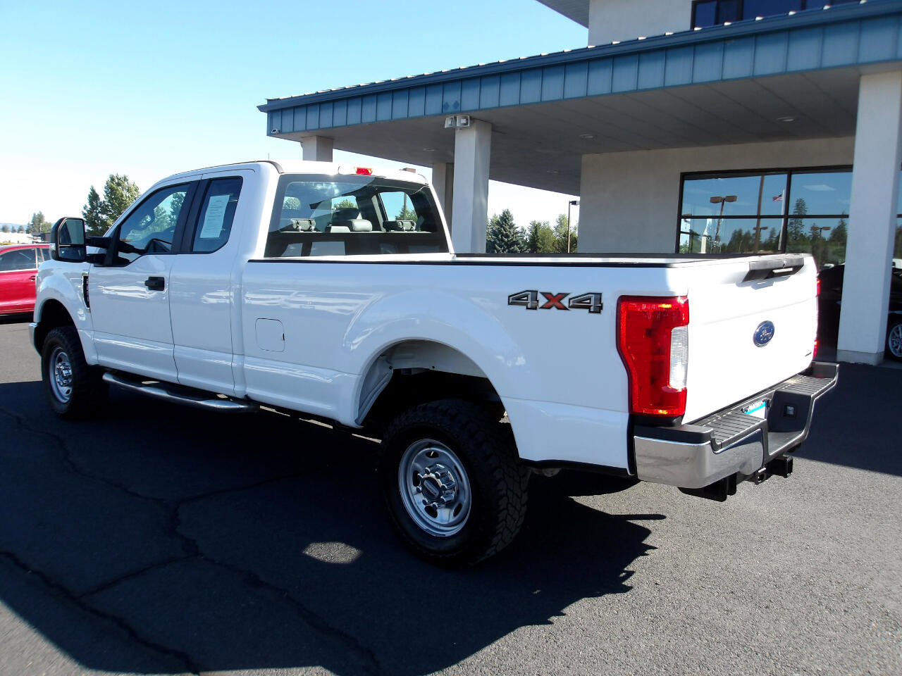 Used 2018 Ford F250 XL w/ Power Equipment Group image 3
