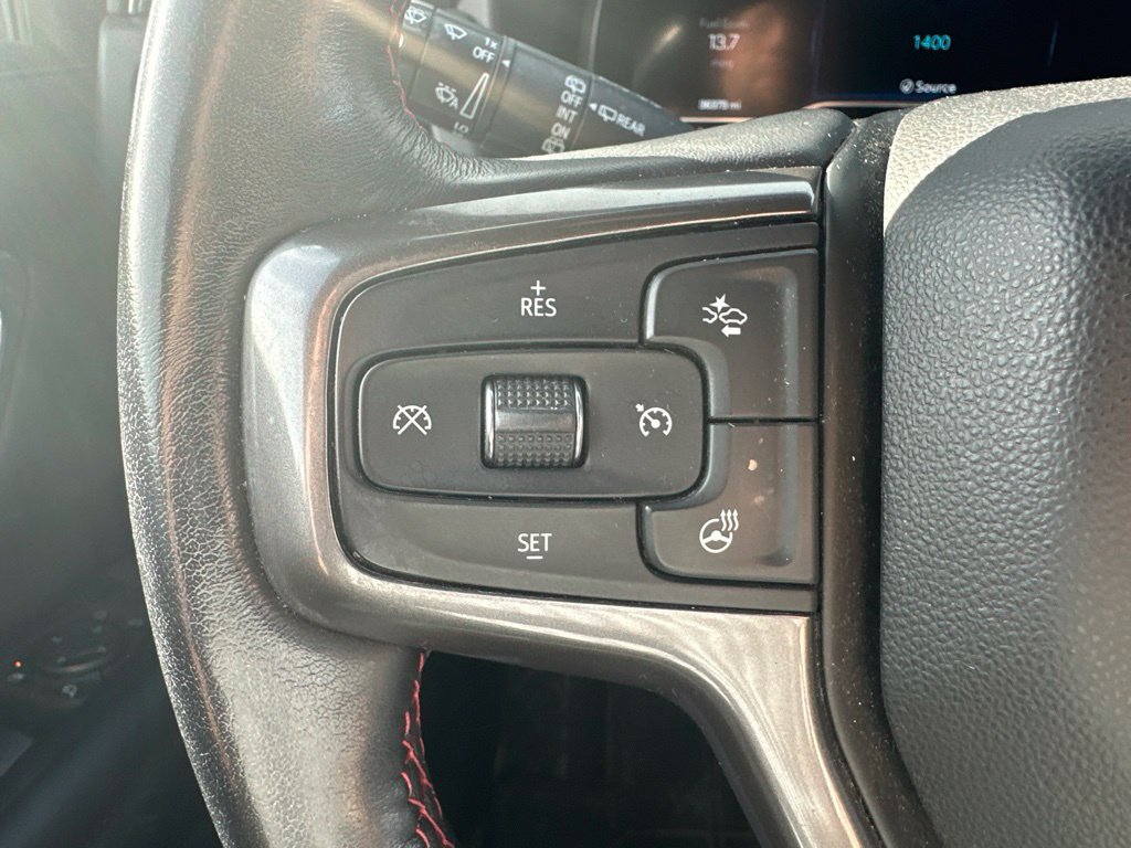 Used 2022 Chevrolet Suburban RST w/ Sport Performance Package AWD/4WD image 43