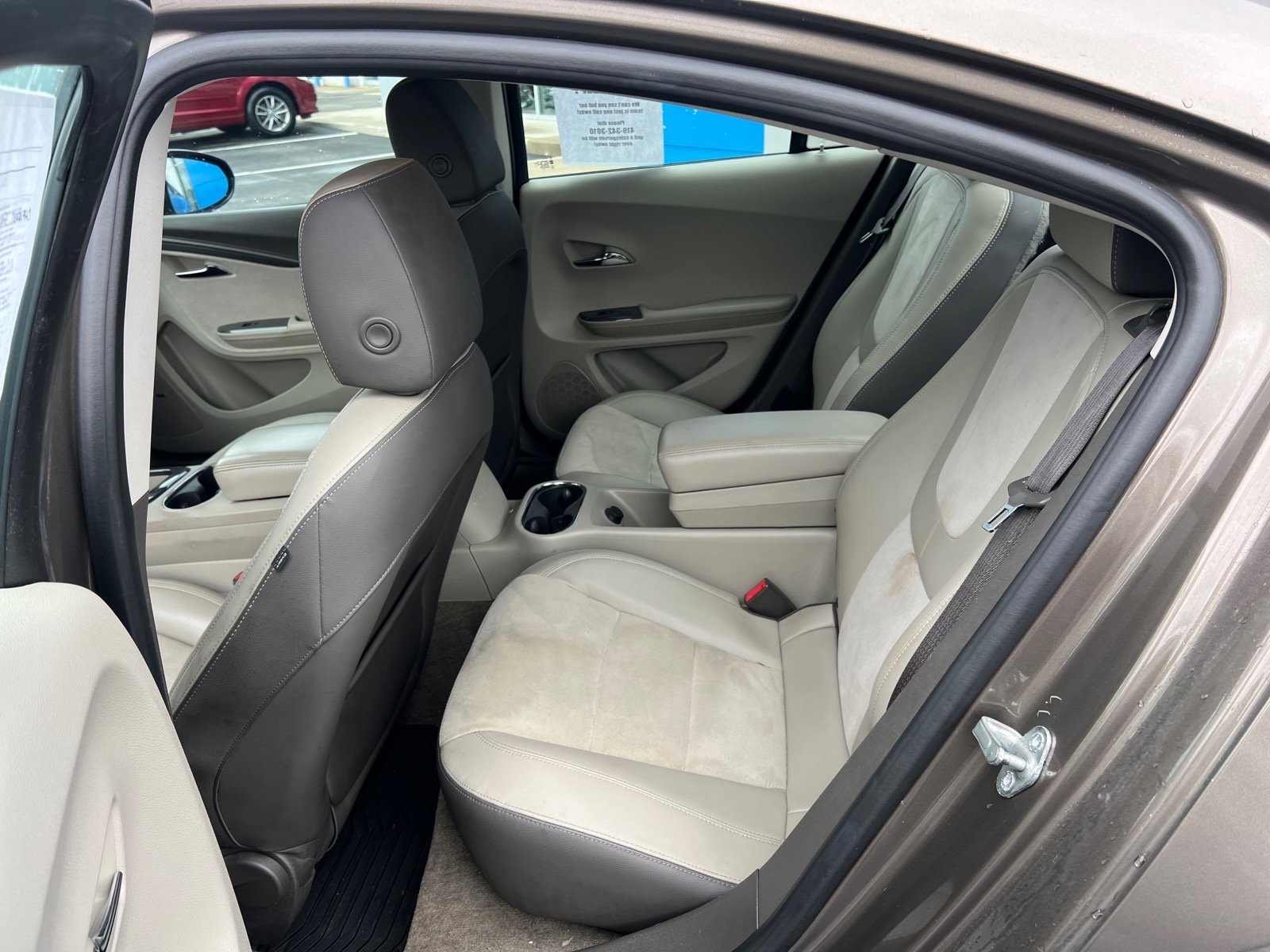 Used 2014 Chevrolet Volt Premium w/ Premium Trim Package FWD image 9