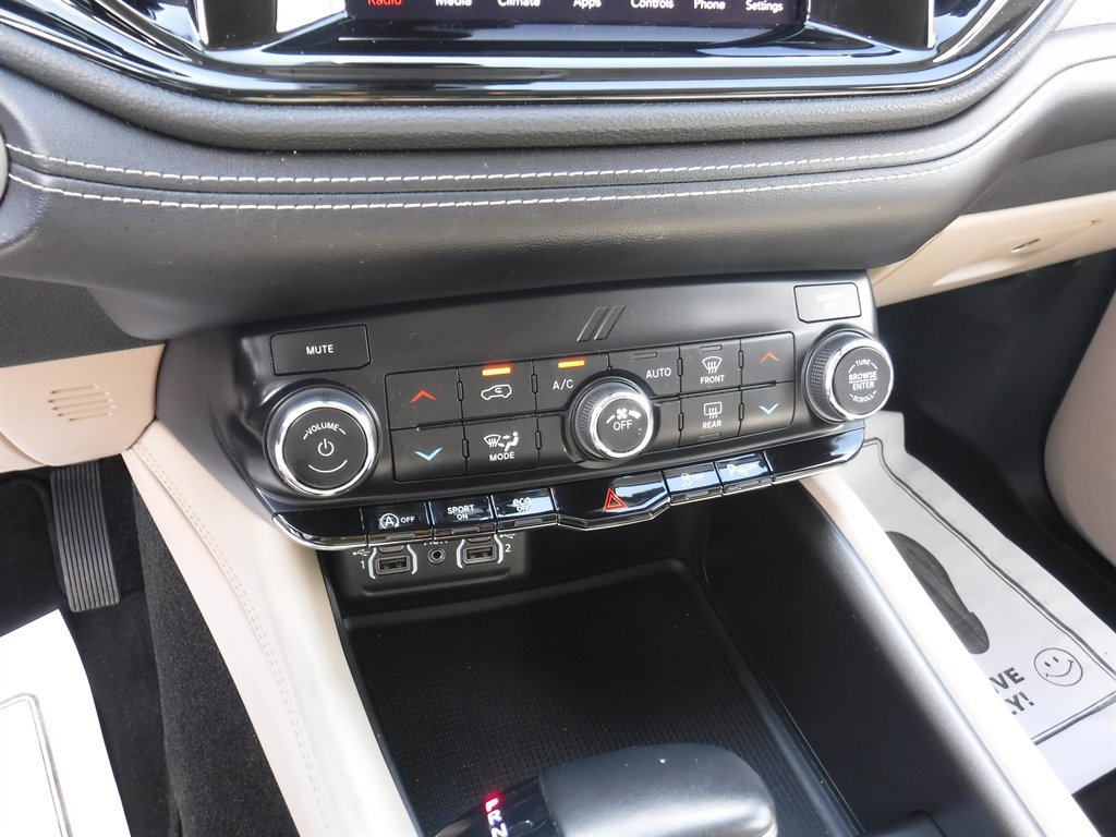Used 2021 Dodge Durango SXT image 17
