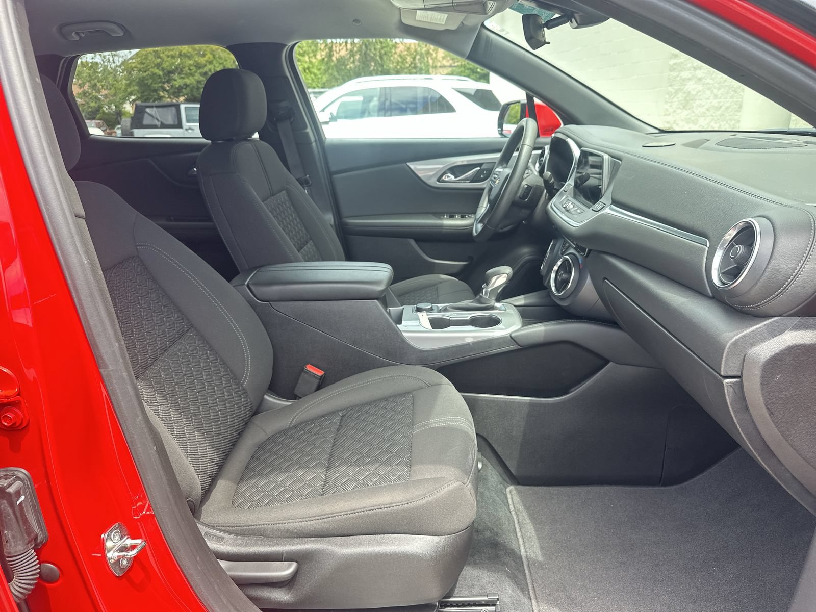 Used 2021 Chevrolet Blazer LT FWD image 22