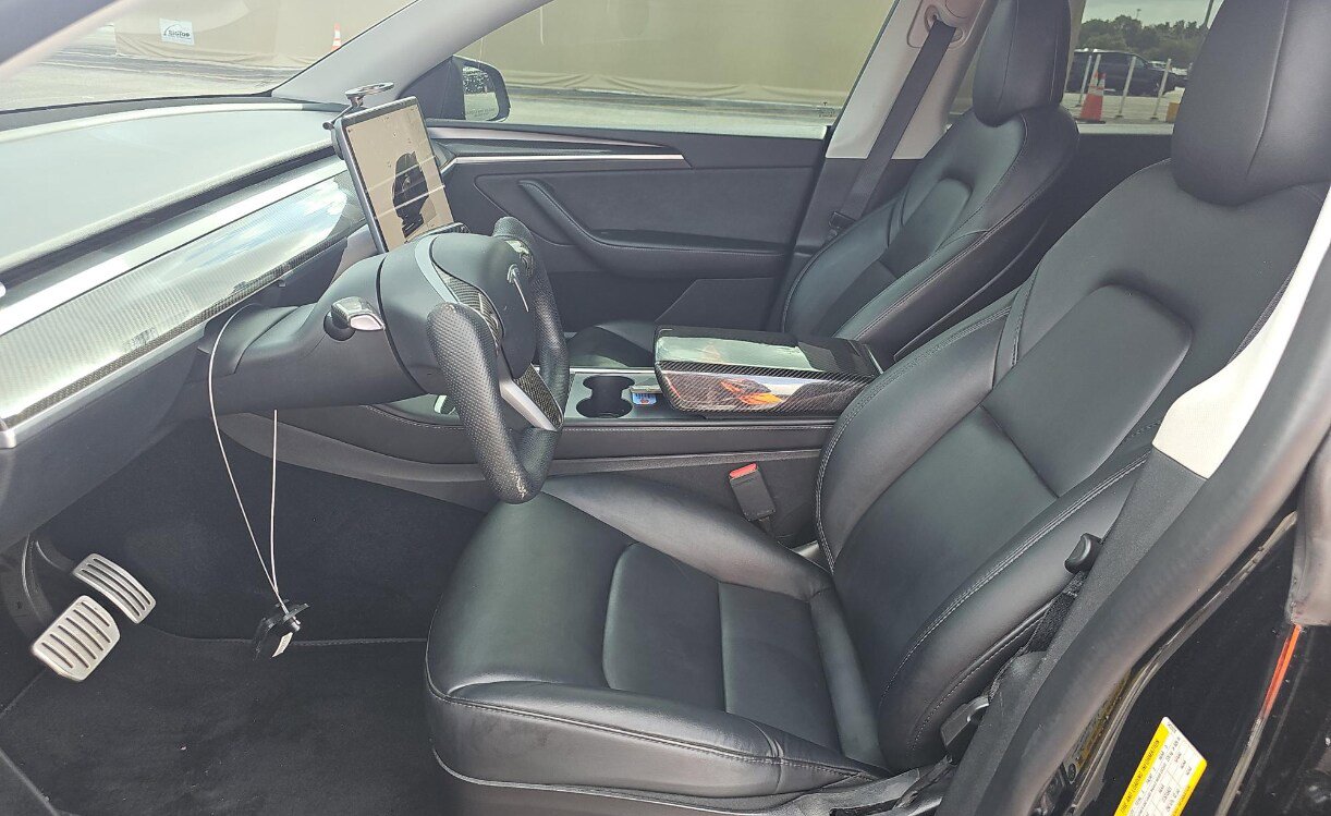 Used 2022 Tesla Model Y Performance image 3