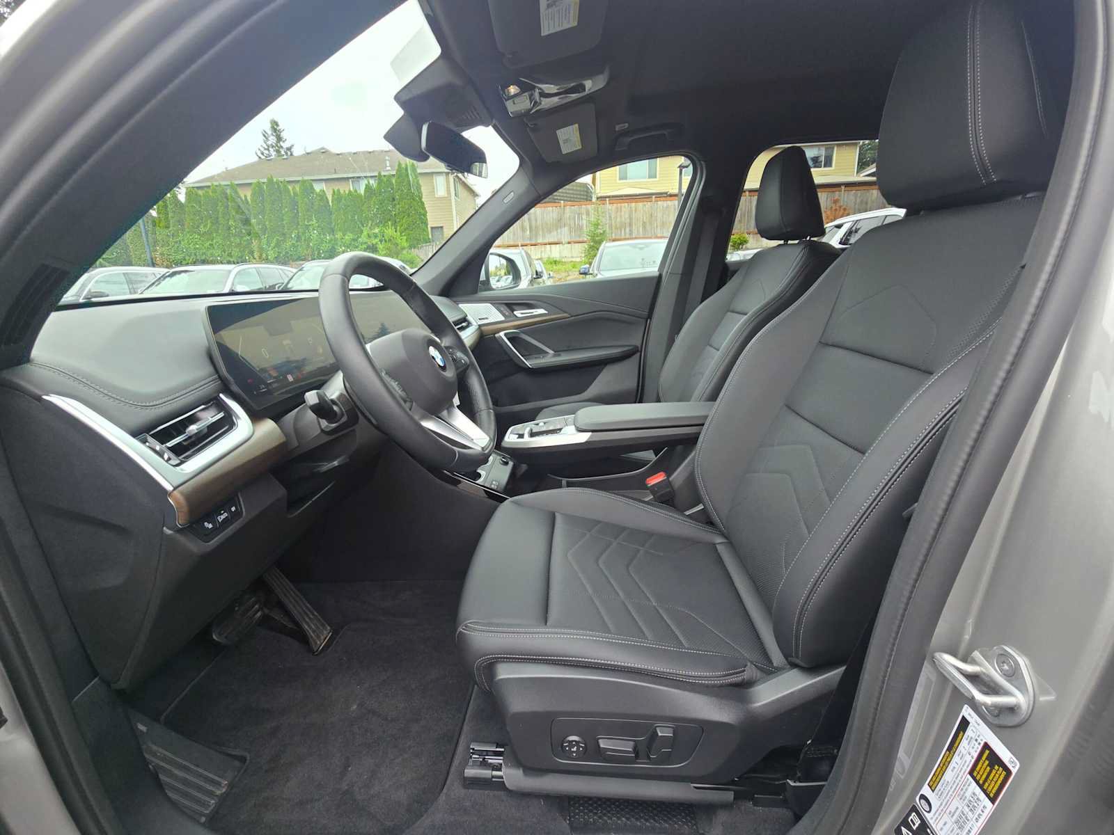 Used 2025 BMW X1 xDrive28i w/ Convenience Package AWD/4WD image 21