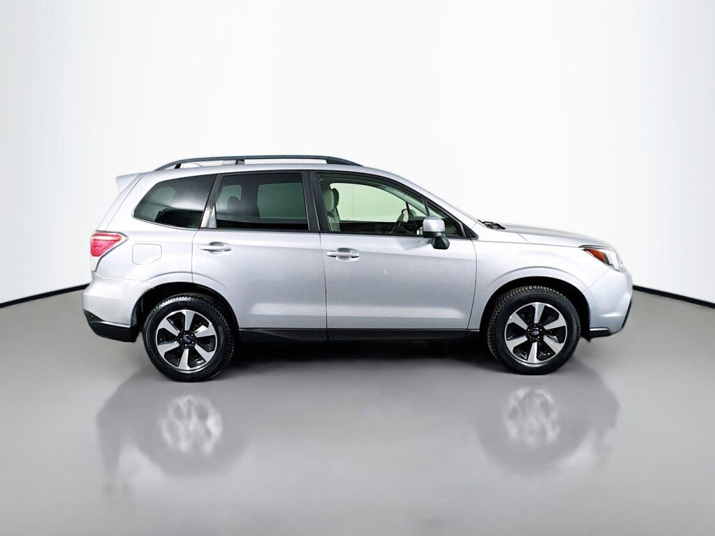 Used 2018 Subaru Forester 2.5i Premium image 6