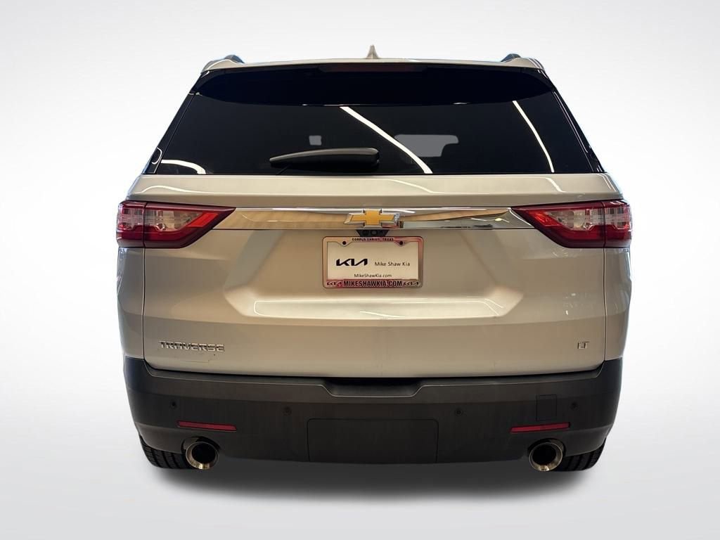 Used 2019 Chevrolet Traverse LT w/ LT Premium Package image 4