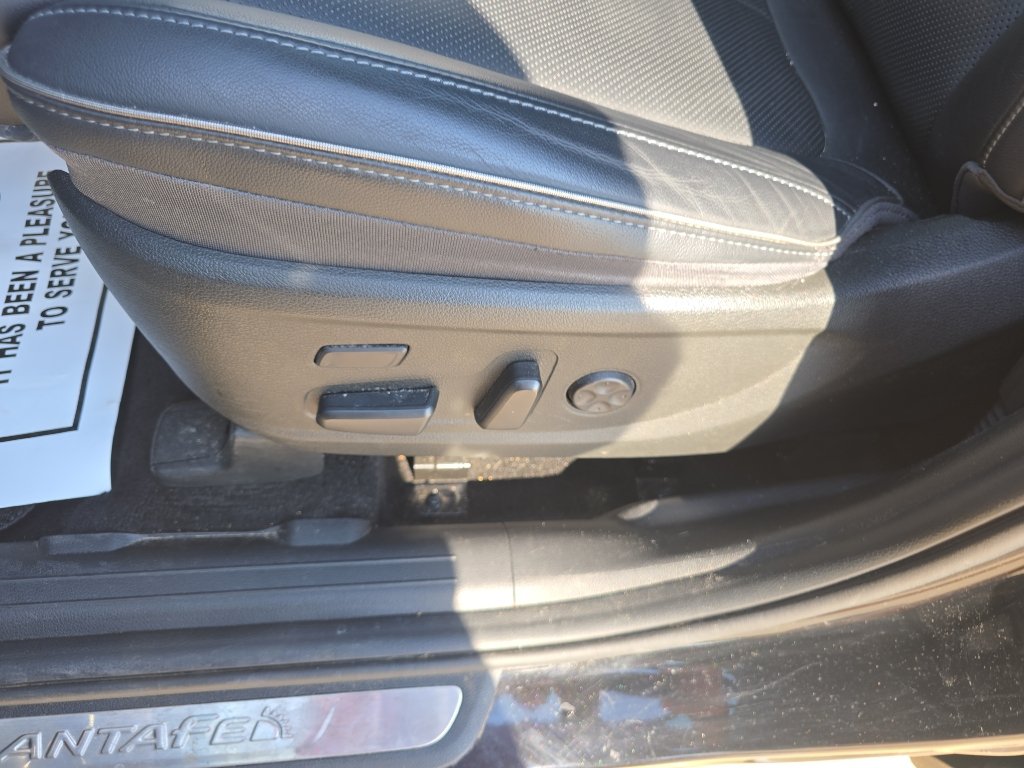 Used 2023 Hyundai Santa Fe Limited AWD/4WD image 19