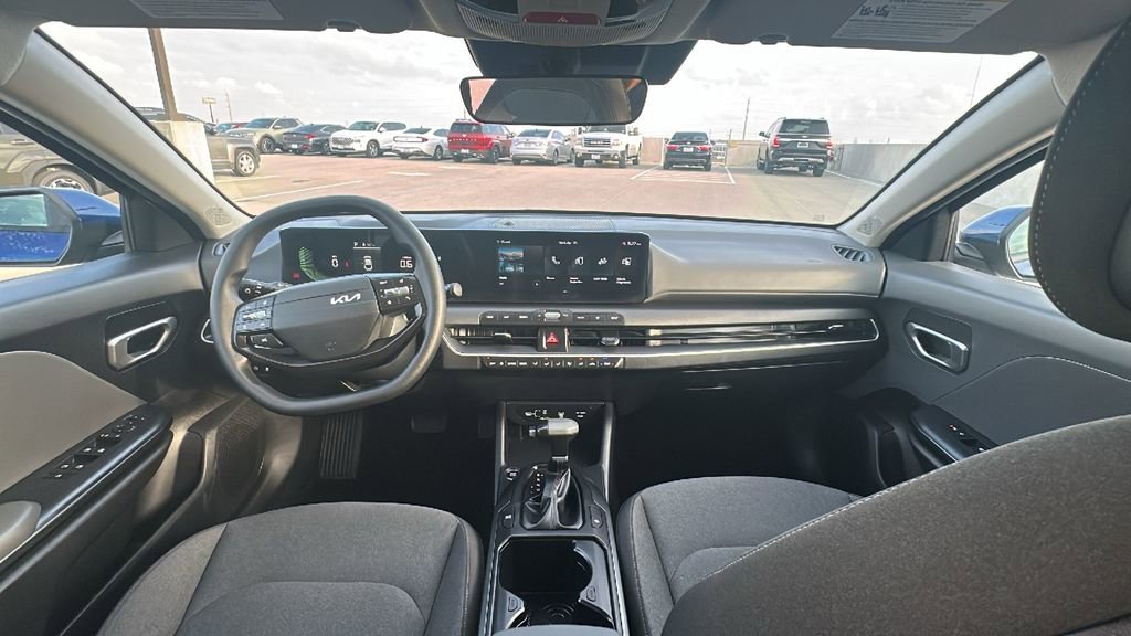 Used 2025 Kia K4 LXS FWD image 21