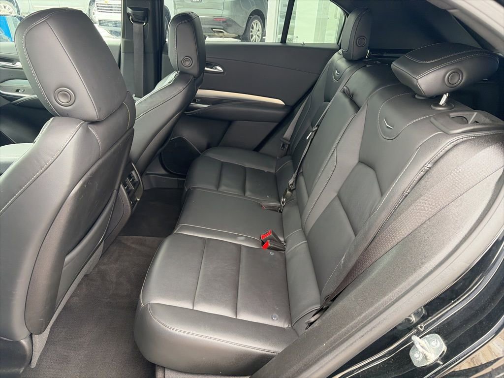 Used 2023 Cadillac XT4 Premium Luxury image 13