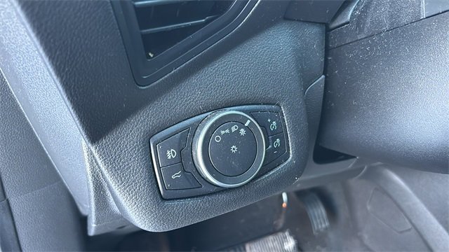 Used 2019 Ford Escape SE image 11