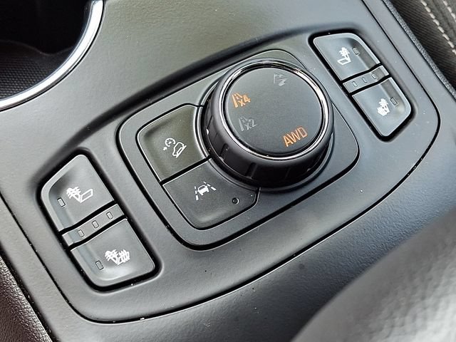 Used 2023 GMC Terrain SLE w/ Driver Convenience Package AWD/4WD image 25