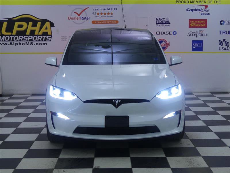 Used 2025 Tesla Model X image 3