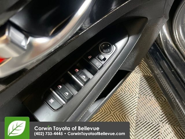 Used 2023 Kia Forte GT-Line w/ GT-Line Technology Package image 11