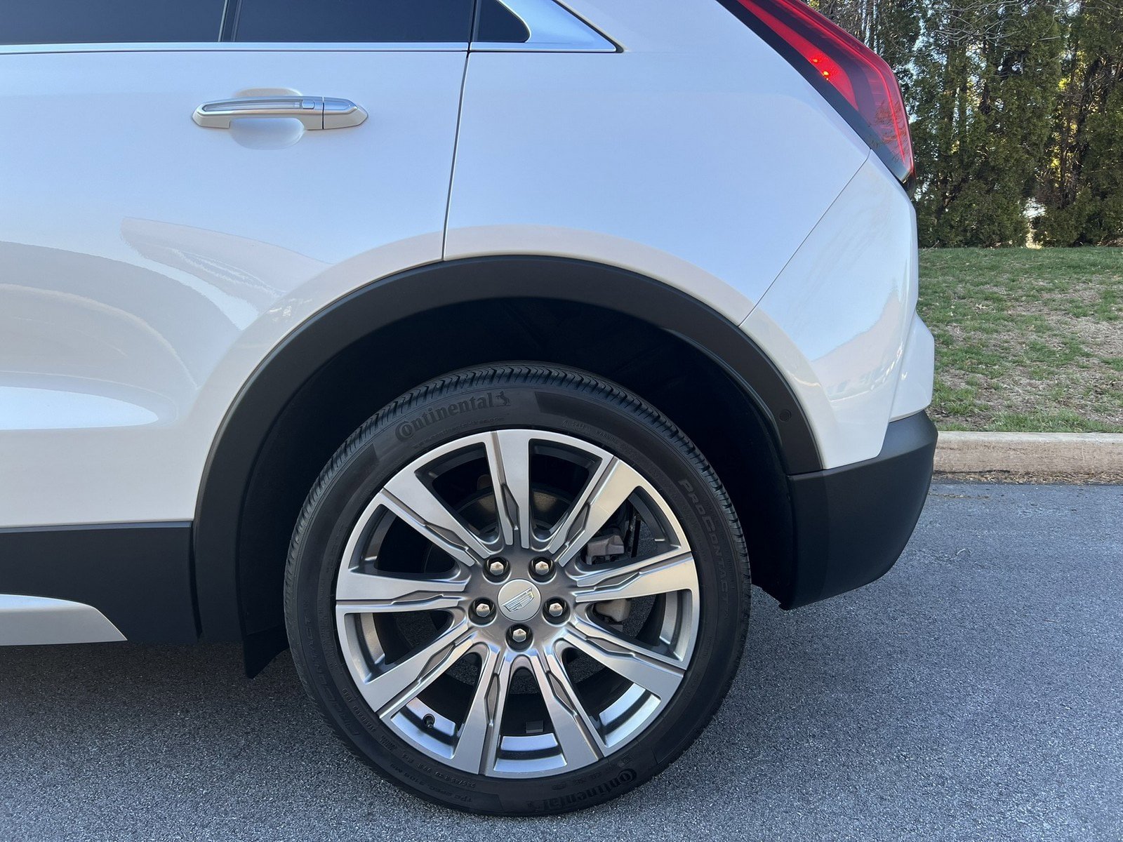 Used 2019 Cadillac XT4 Premium Luxury AWD/4WD image 92