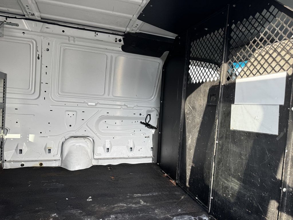 Used 2008 Ford E-250 and Econoline 250 RWD image 17