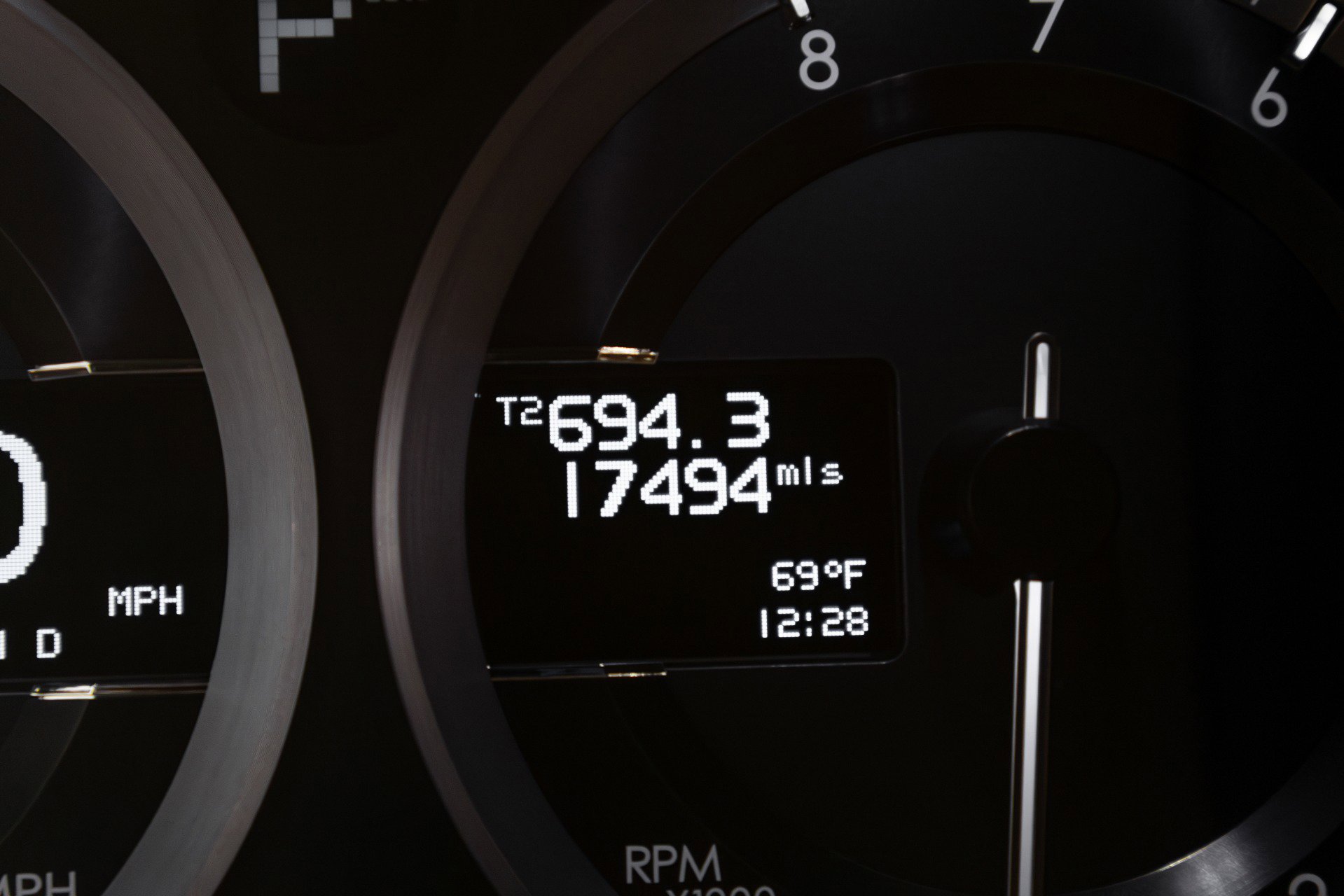 Used 2016 Aston Martin Rapide S image 11