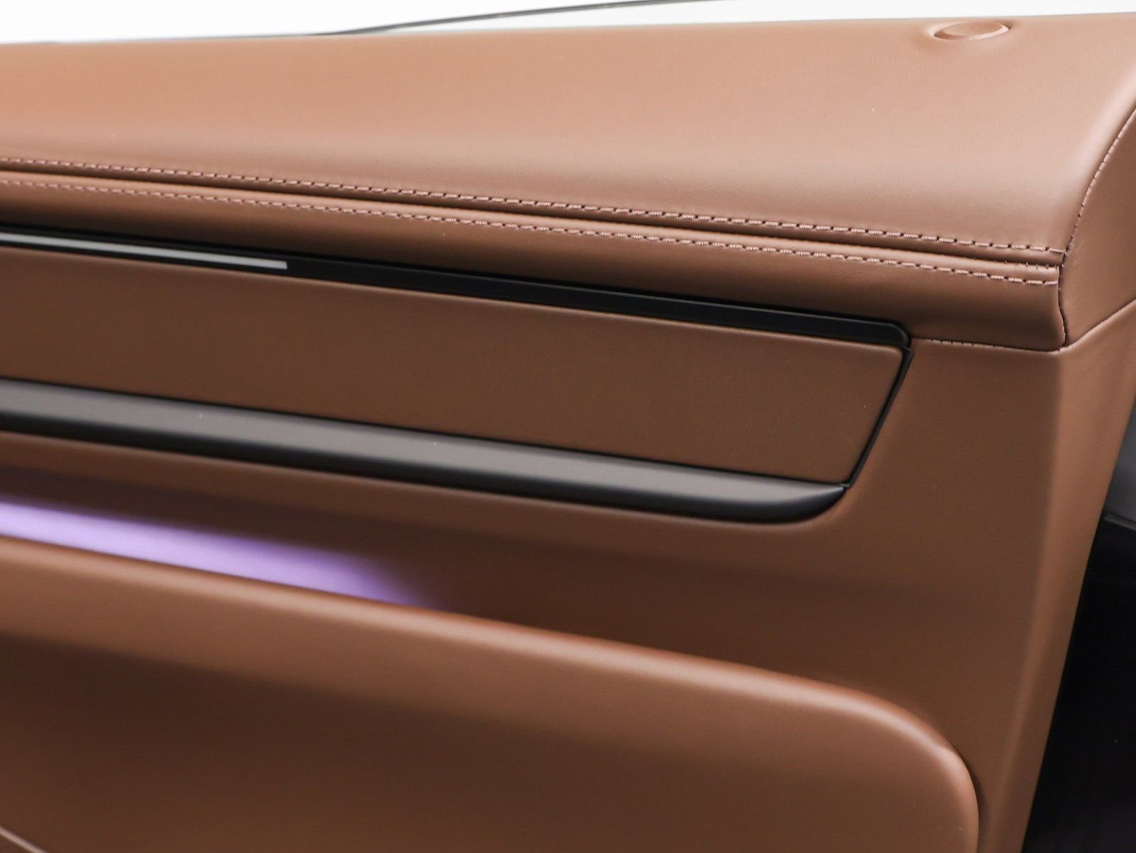 New 2025 Porsche Macan Turbo Electric image 28