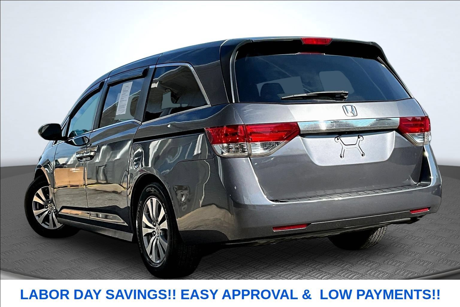 Used 2017 Honda Odyssey EX image 3