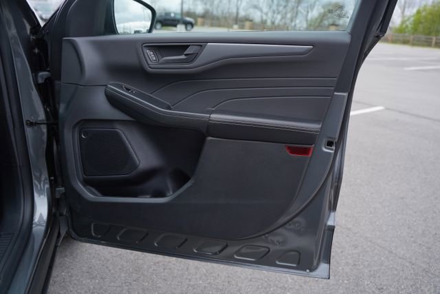 Used 2025 Ford Escape Active image 21
