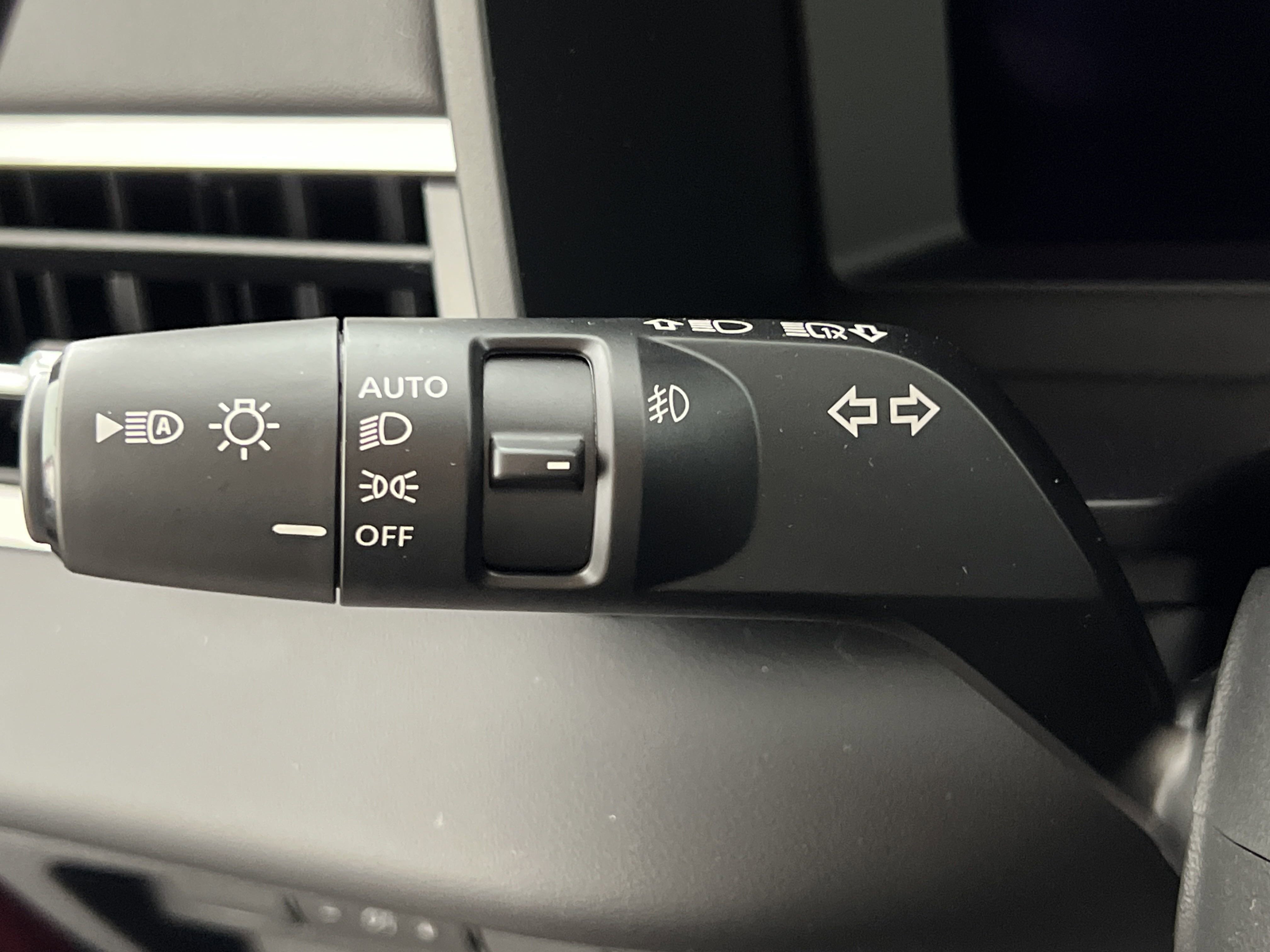 New 2025 Mitsubishi Outlander SE image 20