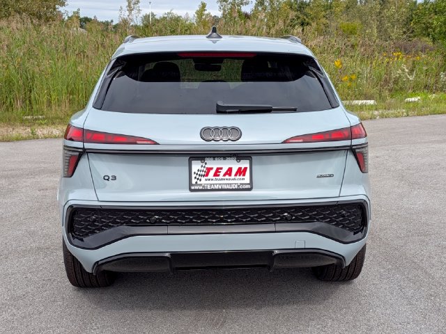 New 2026 Audi Q3 quattro 2.0T AWD/4WD image 4