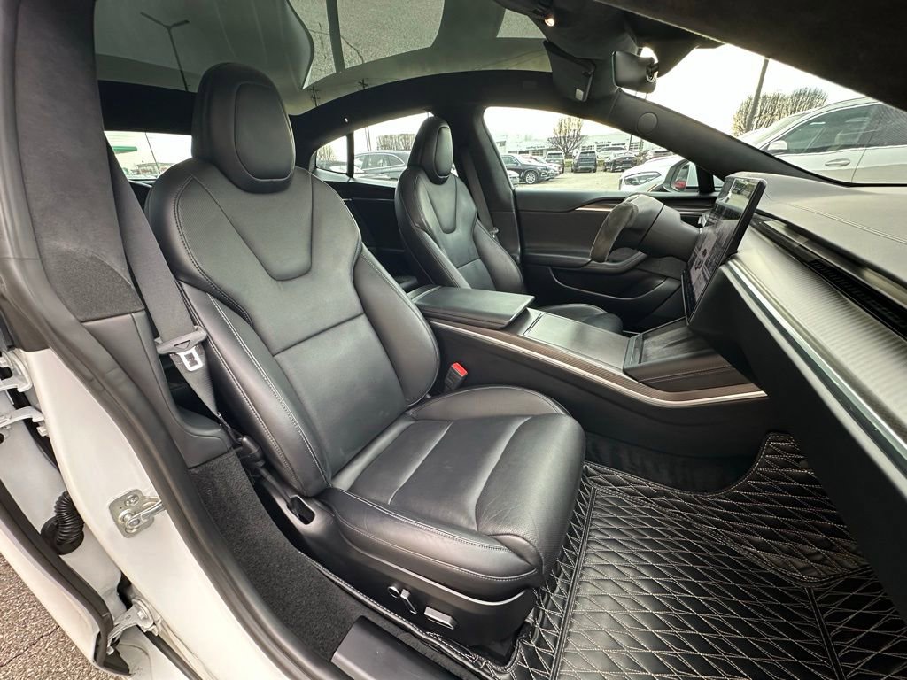 Used 2021 Tesla Model S Plaid image 34