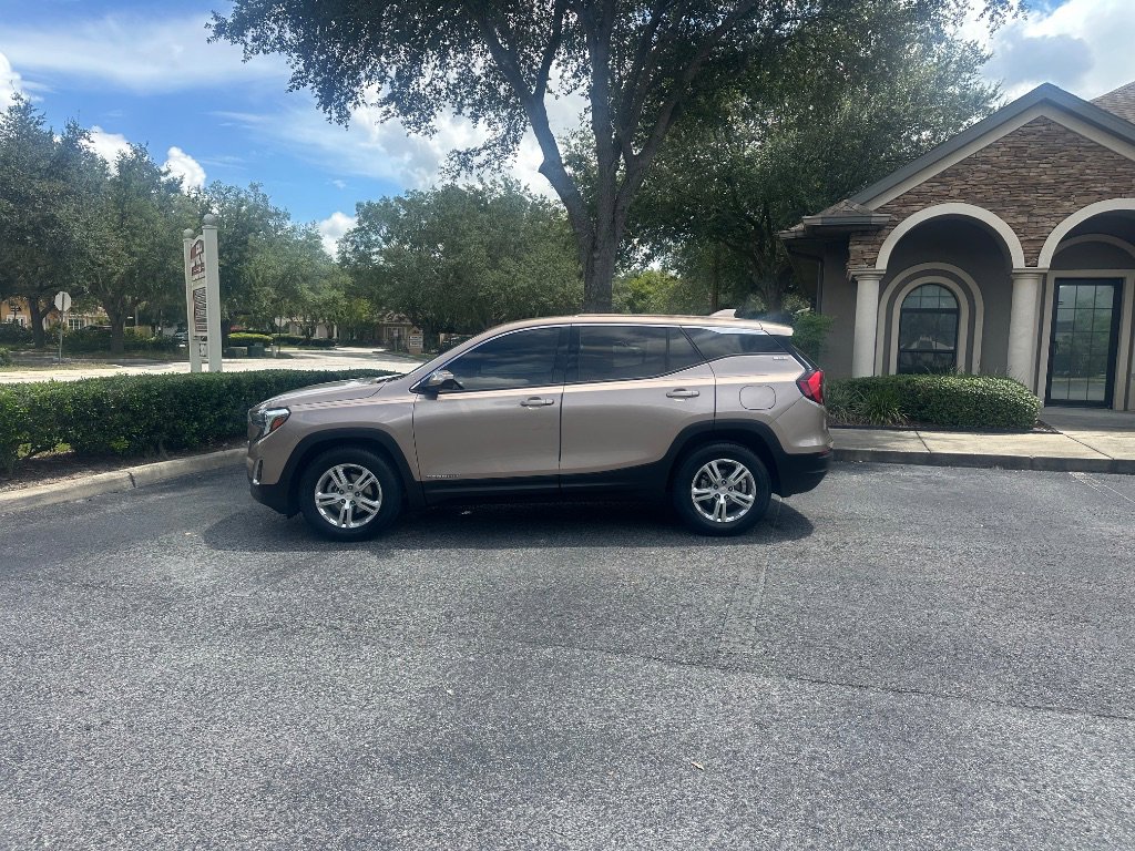 Used 2019 GMC Terrain SLE image 1