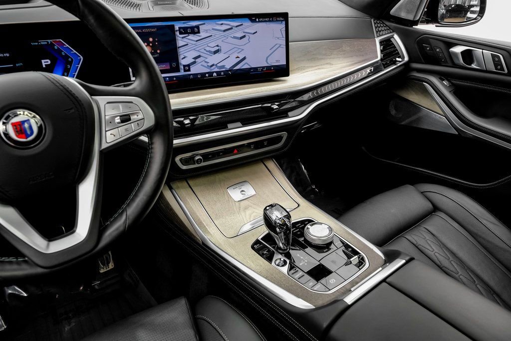 Used 2024 BMW ALPINA XB7 image 23