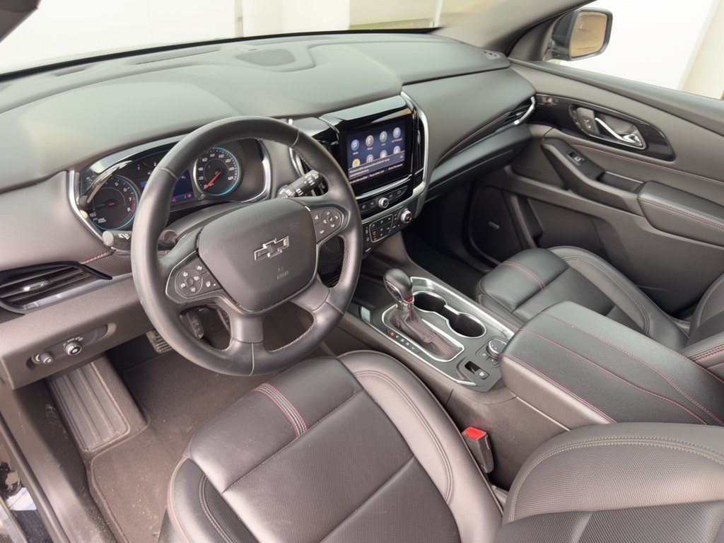 Used 2023 Chevrolet Traverse RS FWD image 4