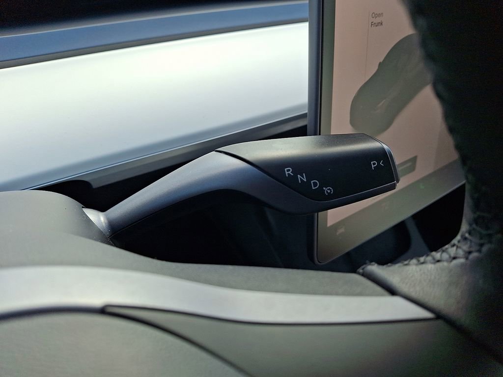 Used 2021 Tesla Model Y Long Range image 15