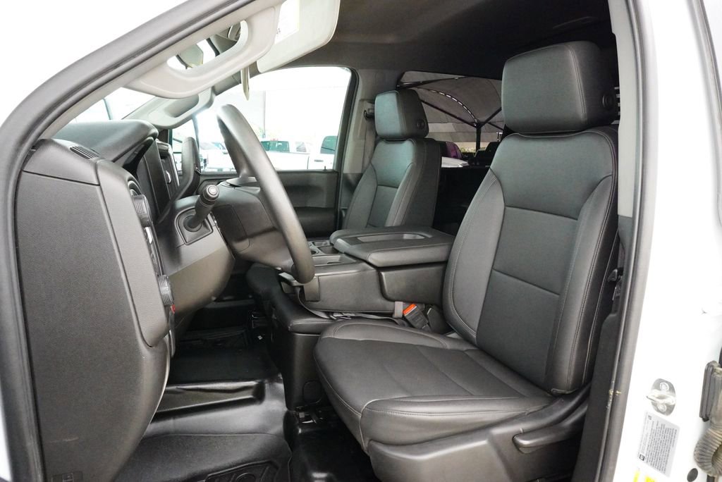 Used 2024 Chevrolet Silverado 3500 W/T image 25