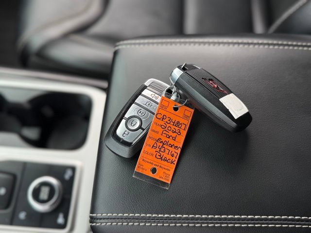 Used 2023 Ford Explorer ST w/ Technology Package AWD/4WD image 5