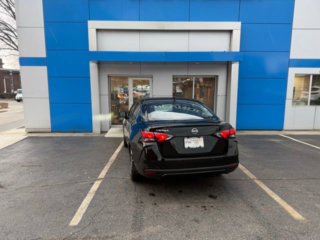 Used 2025 Nissan Versa SV w/ Trunk Package image 6