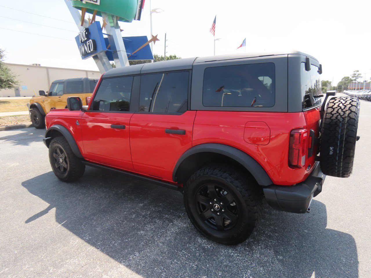 Used 2024 Ford Bronco Black Diamond AWD/4WD image 16