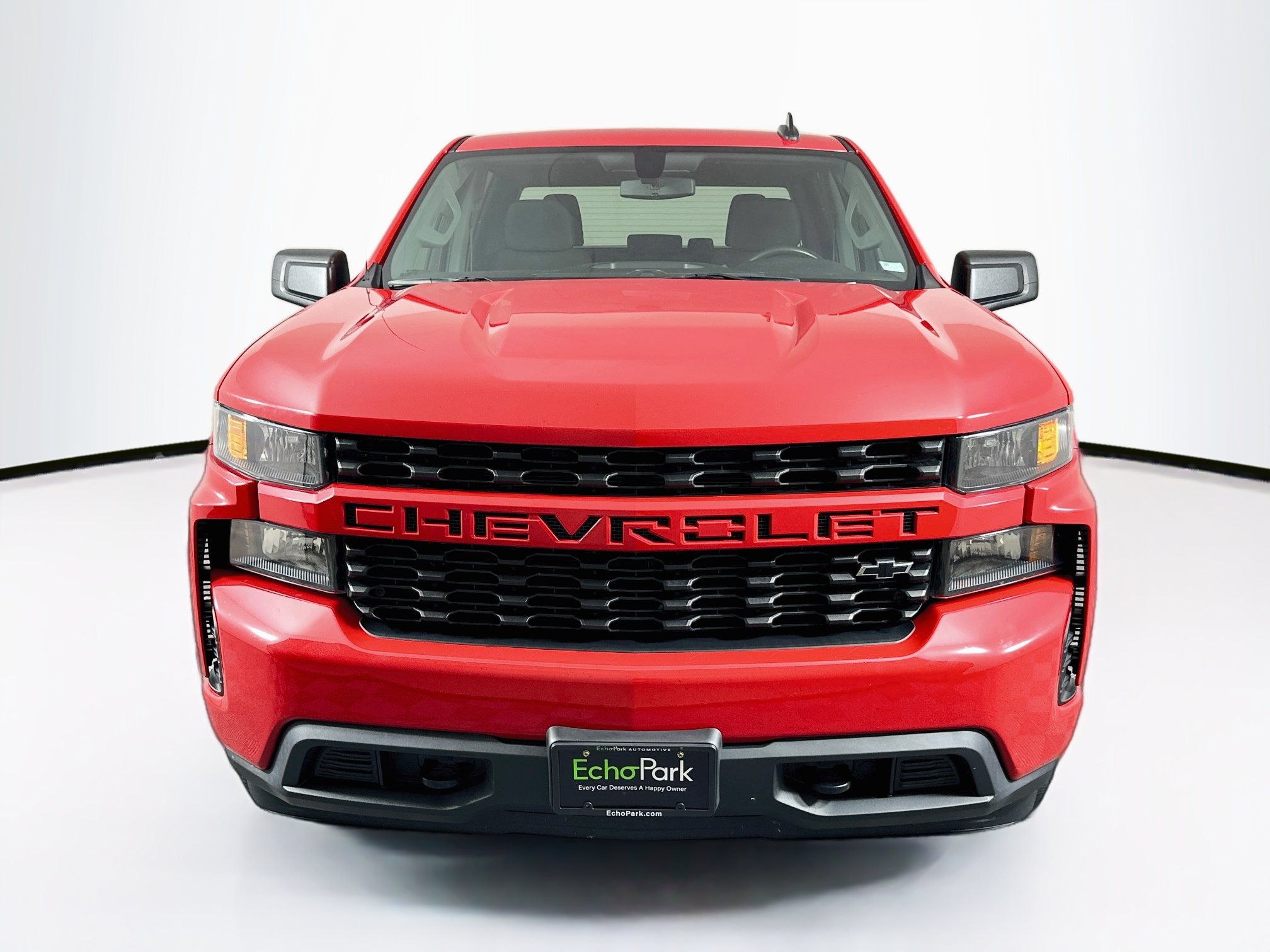 Used 2020 Chevrolet Silverado 1500 Custom w/ Custom Value Package AWD/4WD image 2